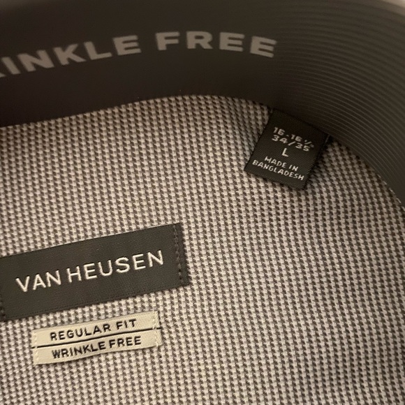 New Grey Van Heusen Button Up Shirt - Picture 4 of 5